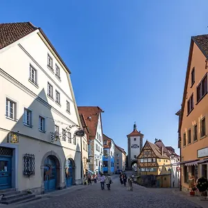 Hotel Gaestehaus Ploenlein - Goldener Hirsch Rothenburg, Rothenburg ob der Tauber