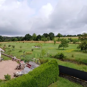 Gæstehus Schmitt, Waldfenster